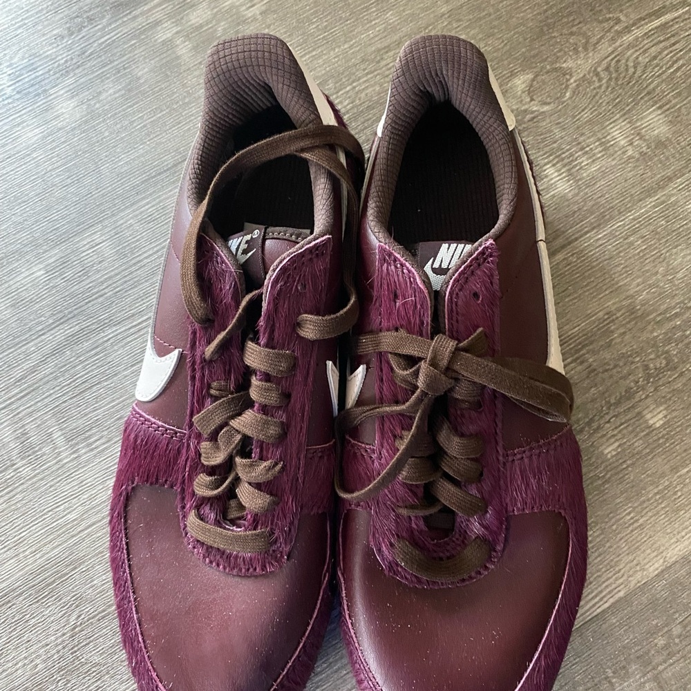 Nike Men's Field General Dark Red Sneakers